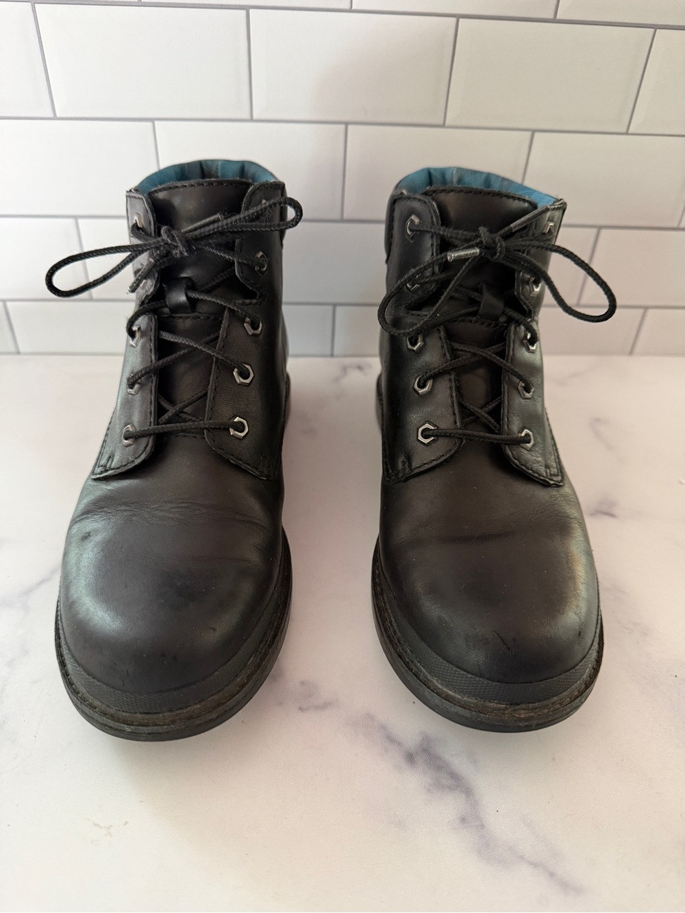 Timberland Bolton Women’s 6.5 M Black Leather Ankle Boots 44388 Original Box